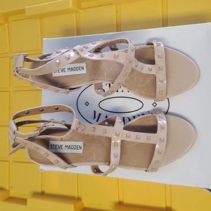 🔥🔥Steve Madden Blush Pat Studded Heels